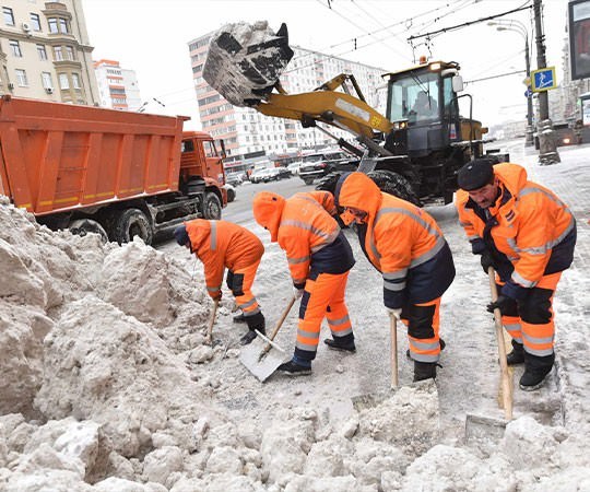 Уборка снега в Обнинске и  Калужской области